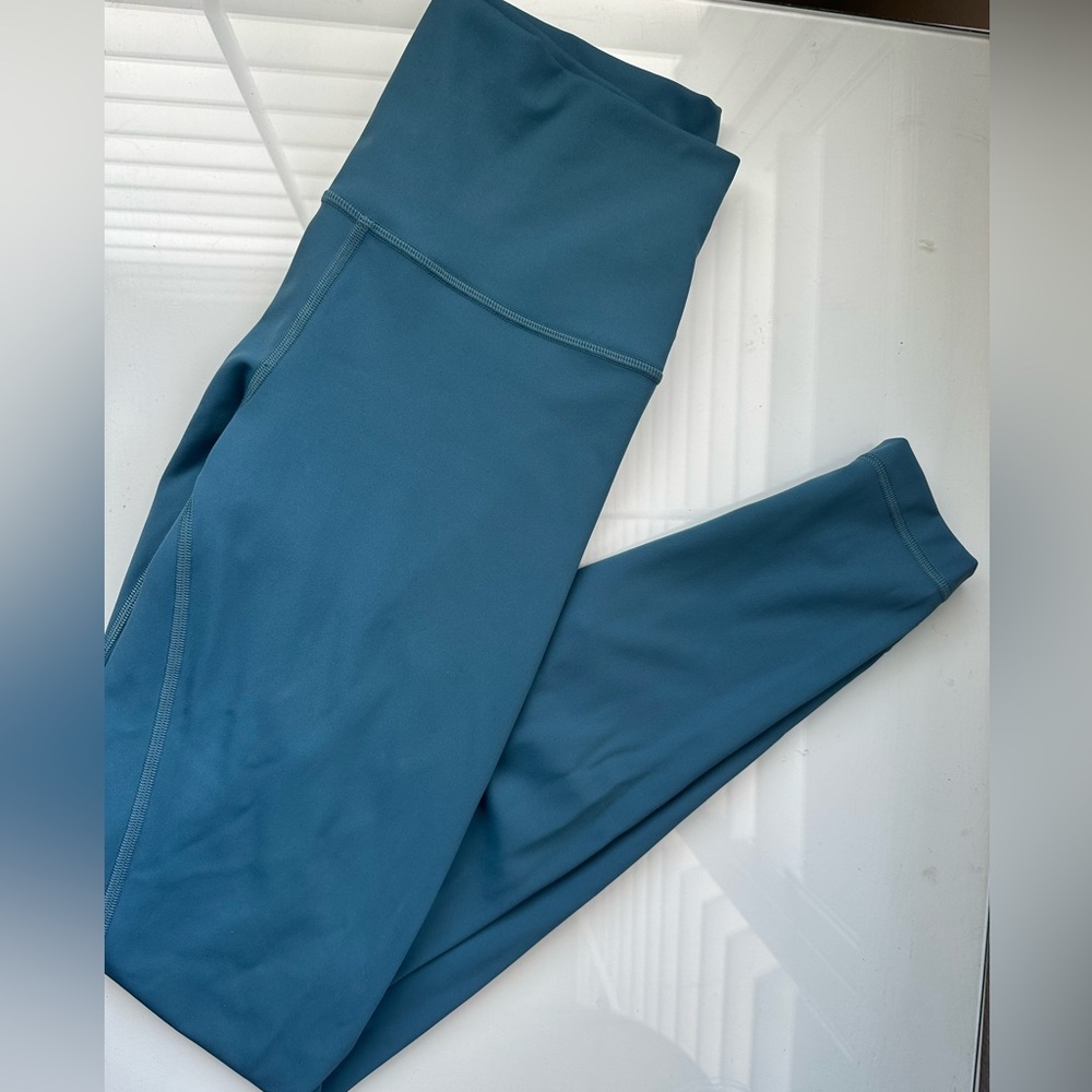 Lululemon 28inch legging